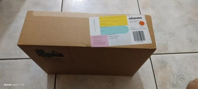 Apple MacBook Air Retina MGN63GR/A (Late