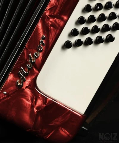 ΑΚΟΡΝΤΕΟΝ Accordion Weltmeister Meteor 8