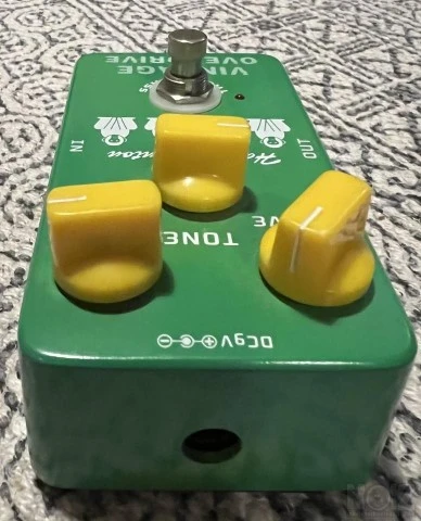 Behringer V-Tone + Harley Benton Overdri