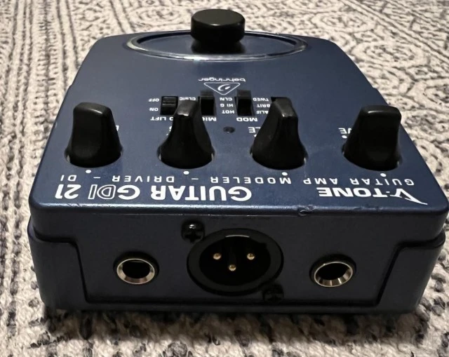 Behringer V-Tone + Harley Benton Overdri
