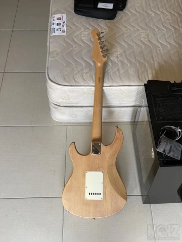 Yamaha Pacifica 112j