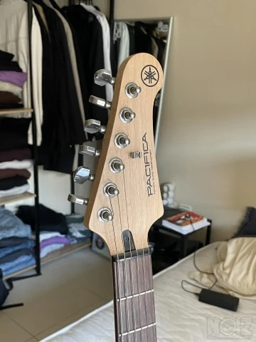 Yamaha Pacifica 112j