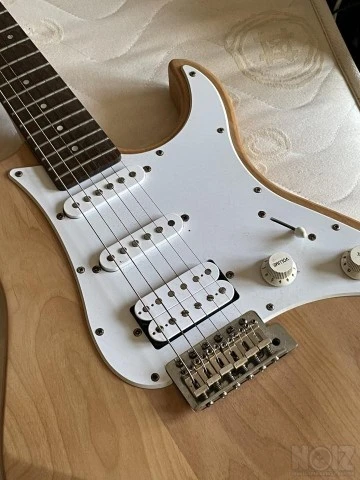 Yamaha Pacifica 112j