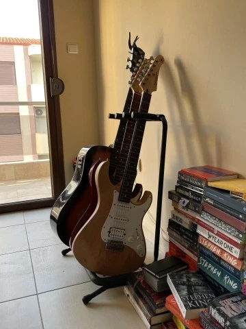 Yamaha Pacifica 112j