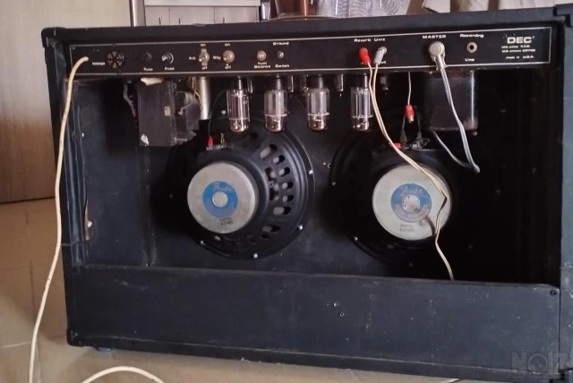 Ενισχυτης κιθαρας DEC Λαμπατος 100W