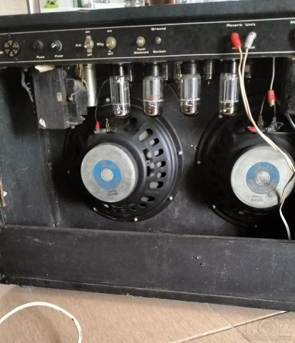 Ενισχυτης κιθαρας DEC Λαμπατος 100W