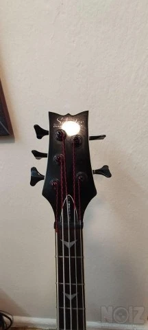 5χορδο Μπάσο Schecter(Stiletto