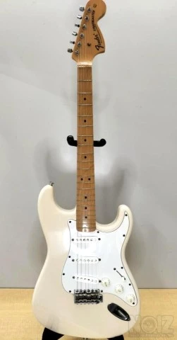 Fender Japan ST-68 WH/M Stratocaster Λευ