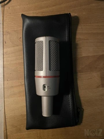AKG C2000B