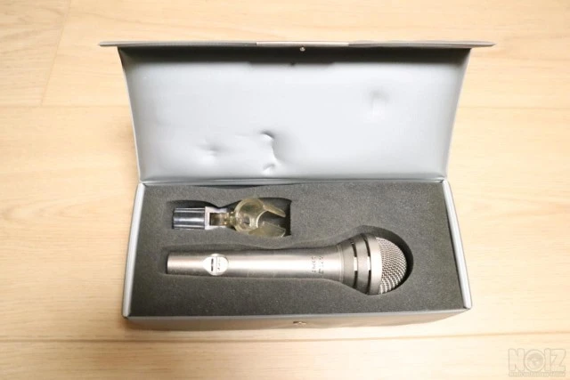 AKG D320 B dynamic microphone