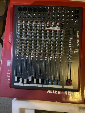 Κονσόλα ALLEN HEATH ZED 14 - θήκη RockBa