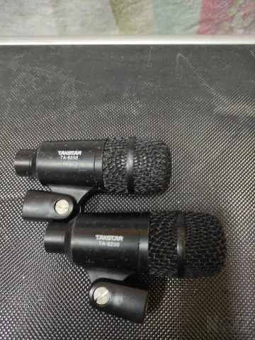 AKG C1000. Shure PG81