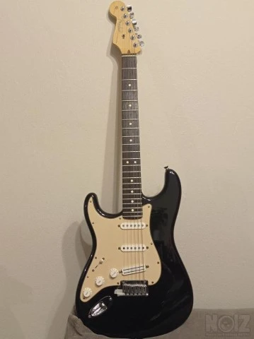 Fender Stratocaster Left-handed+ case