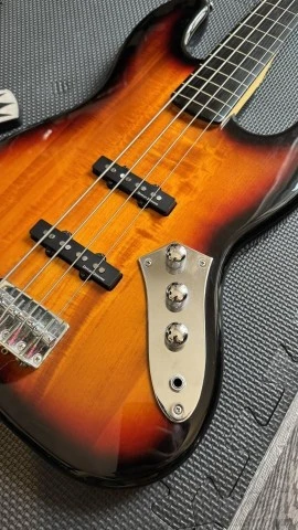 Squier Jazz Vintage Modified Αταστο 4χορ