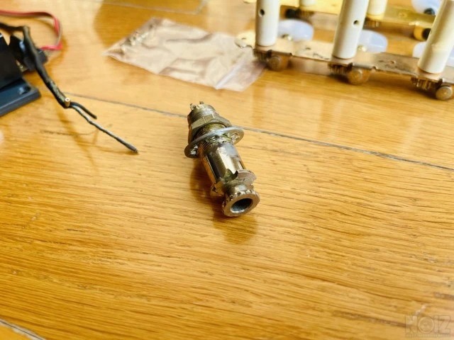 Parts από Takamine ec132sc του 1986.