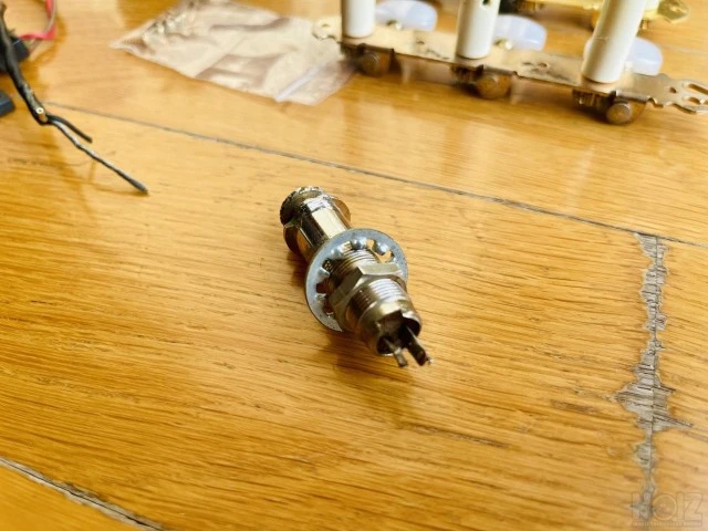 Parts από Takamine ec132sc του 1986.