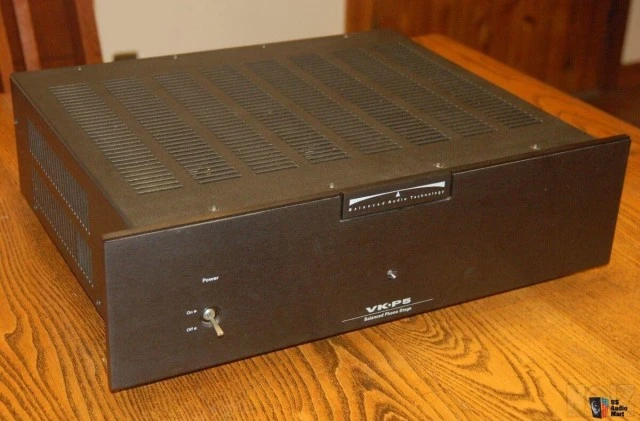 Λαμπάτο  Phono Stage  BAT  VK - P 5   MM