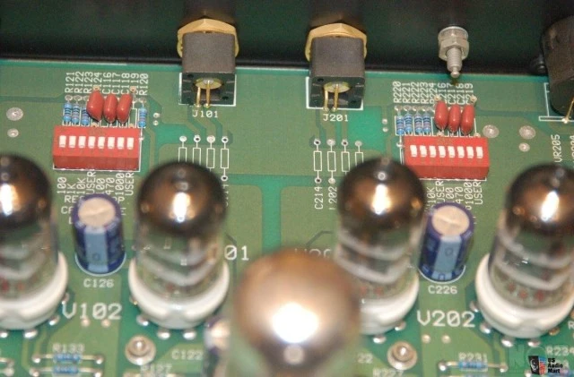 Λαμπάτο  Phono Stage  BAT  VK - P 5   MM