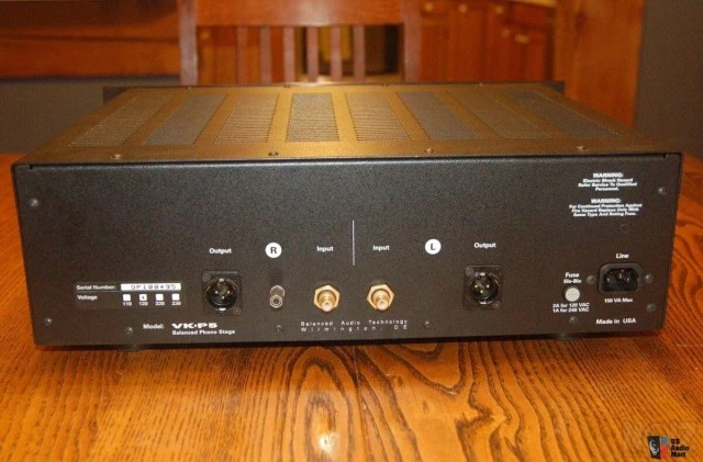 Λαμπάτο  Phono Stage  BAT  VK - P 5   MM