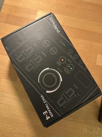 Roland Aira Compact E-4