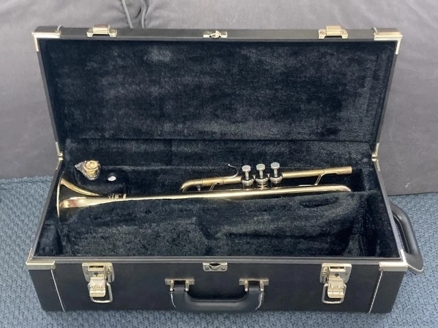Τρομπέτα Yamaha YTR-8445