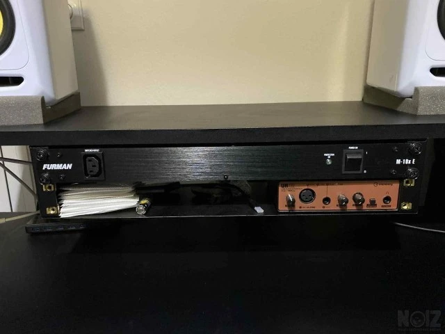 On-Stage WS7500B