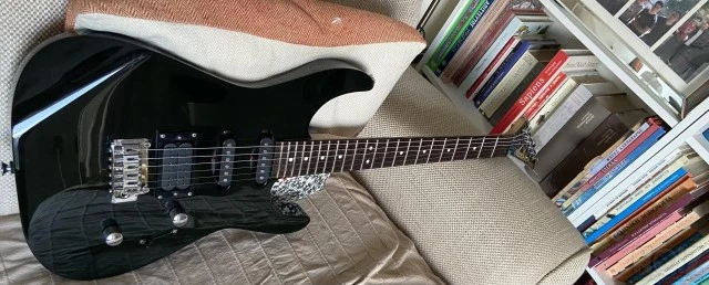 Jackson JS20 Dinky με DiMarzio DP159 bri