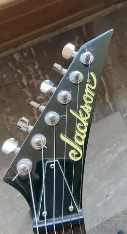 Jackson JS20 Dinky με DiMarzio DP159 bri