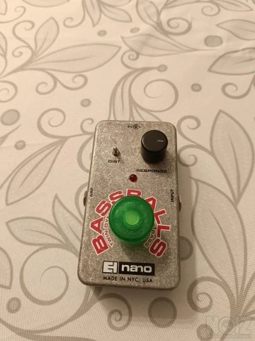 EHX Bassballs nano