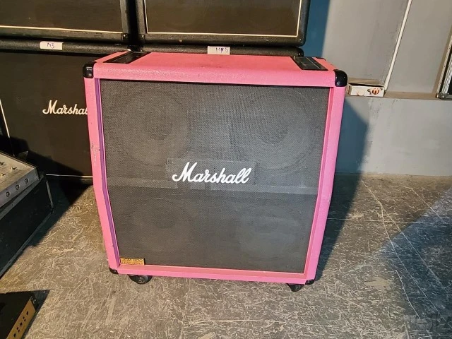 Marshall 4x12 Rola Celestion G12 65 Pink