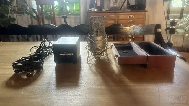 Neumann m149 - μικρόφωνο με λυχνία