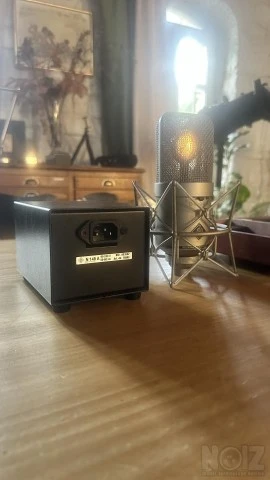 Neumann m149 - μικρόφωνο με λυχνία