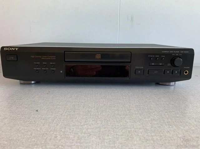 CD  Player  Sony   CDP - XE 520