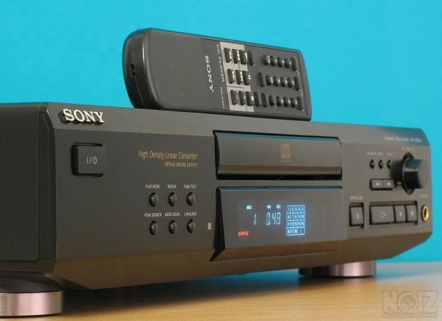 CD  Player  Sony   CDP - XE 520