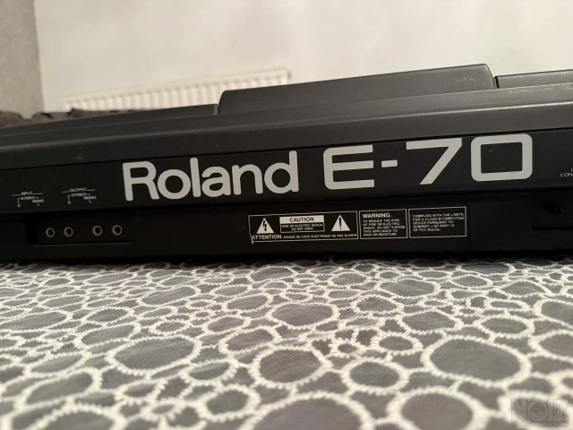 Roland E-70