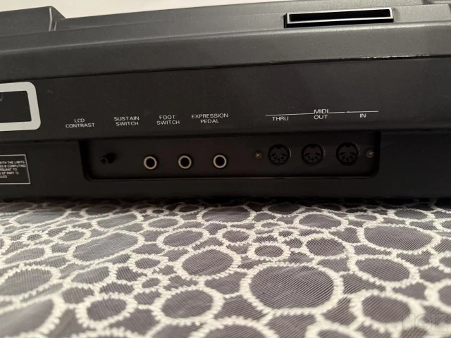 Roland E-70
