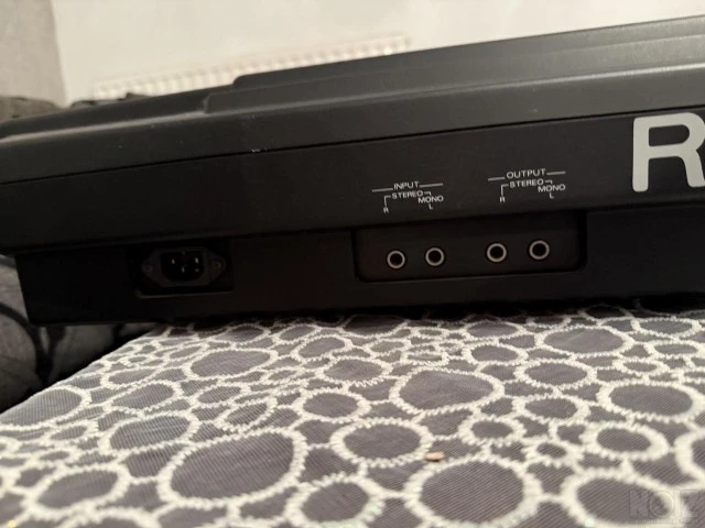 Roland E-70