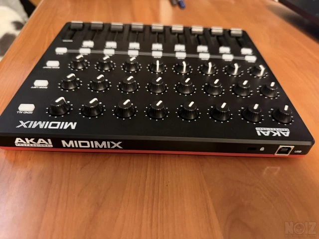 Akai MidiMIx Controller