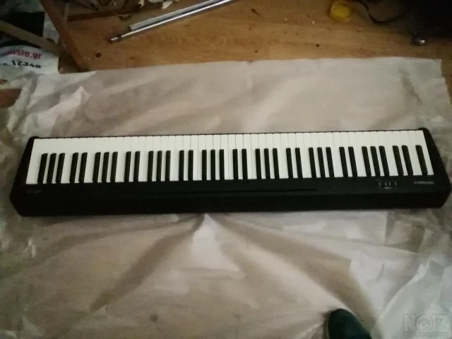 PIANO ROLAND FP10 380 euro