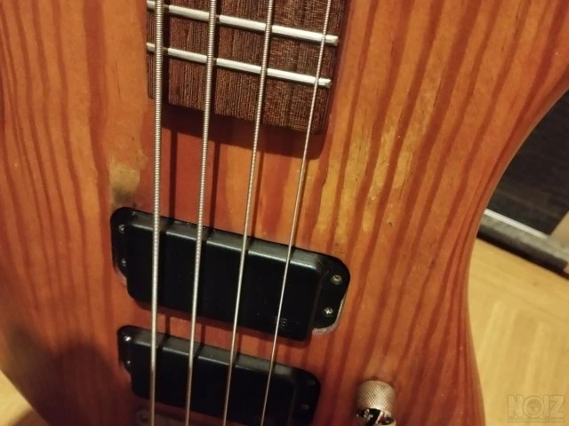 Peavey Combo 300 & Warwick Streamer Std
