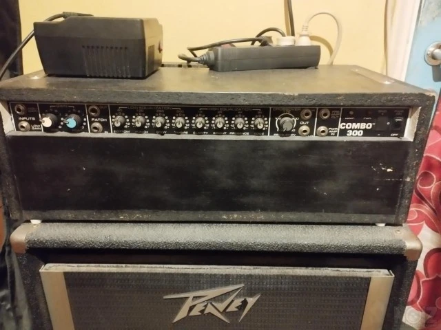 Peavey Combo 300 & Warwick Streamer Std