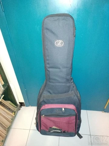 Almansa Classic Guitar