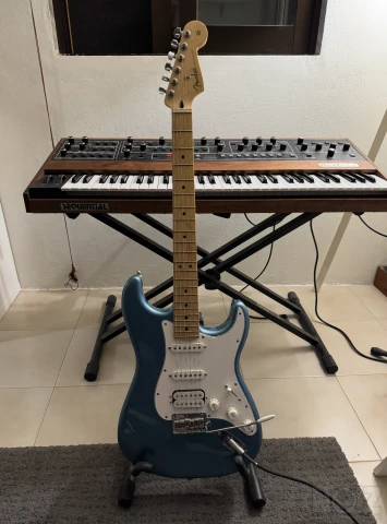 Fender player stratocaster