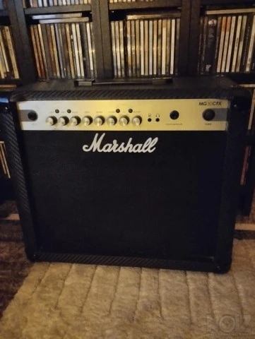 Marshall MG30CFX
