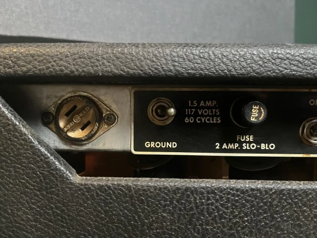 1967 Fender Super Reverb Drip Edge Black