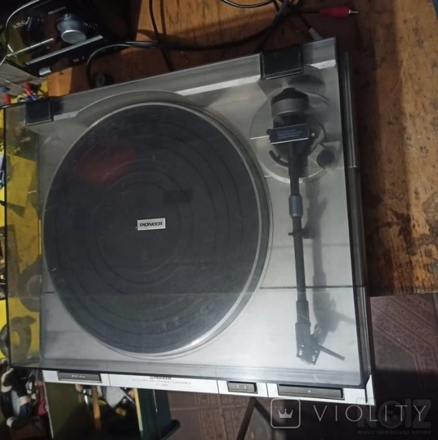Πικάπ  Pioneer   PL - 340 + Stanton  500