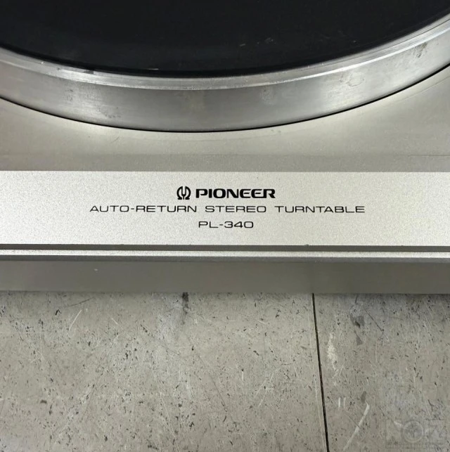 Πικάπ  Pioneer   PL - 340 + Stanton  500