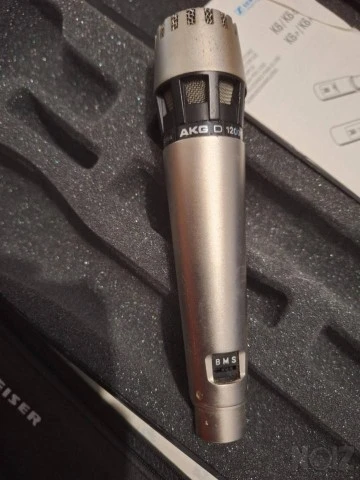 AKG D1200E Cardioid Dynamic 200 Ohms Mad