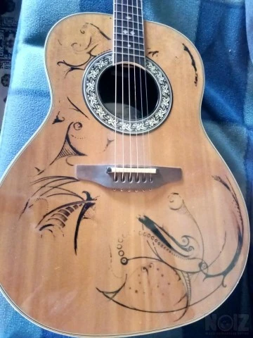 Ovation κιθάρα