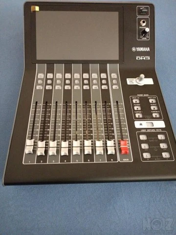 Yamaha DM3s & Βαλίτσα